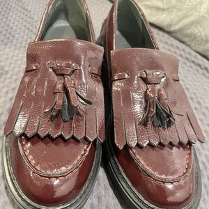 Franco Sarto Women’s  Burgundy Tassel Loafers l 6